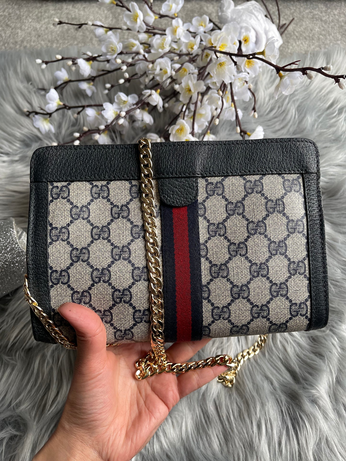 Authentic Gucci vintage crossbody bag