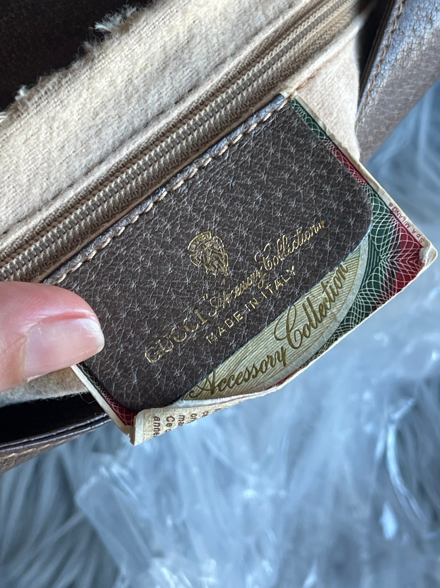 Authentic Gucci vintage crossbody bag