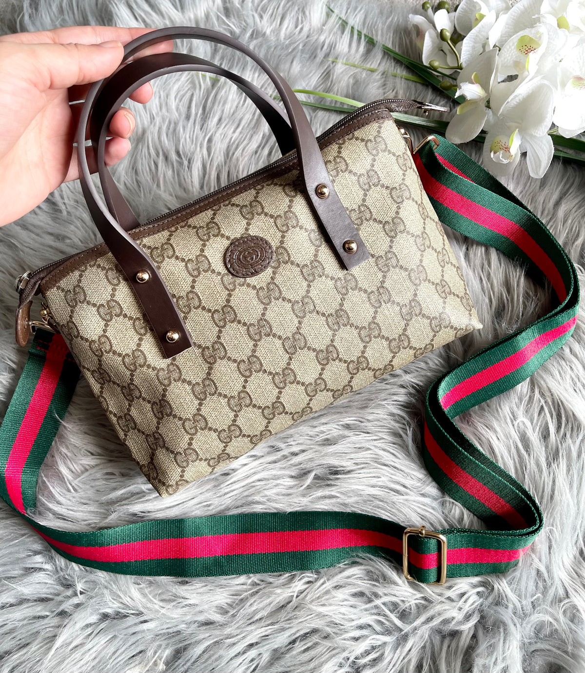 Authentic Gucci vintage GG canvas crossbody bag