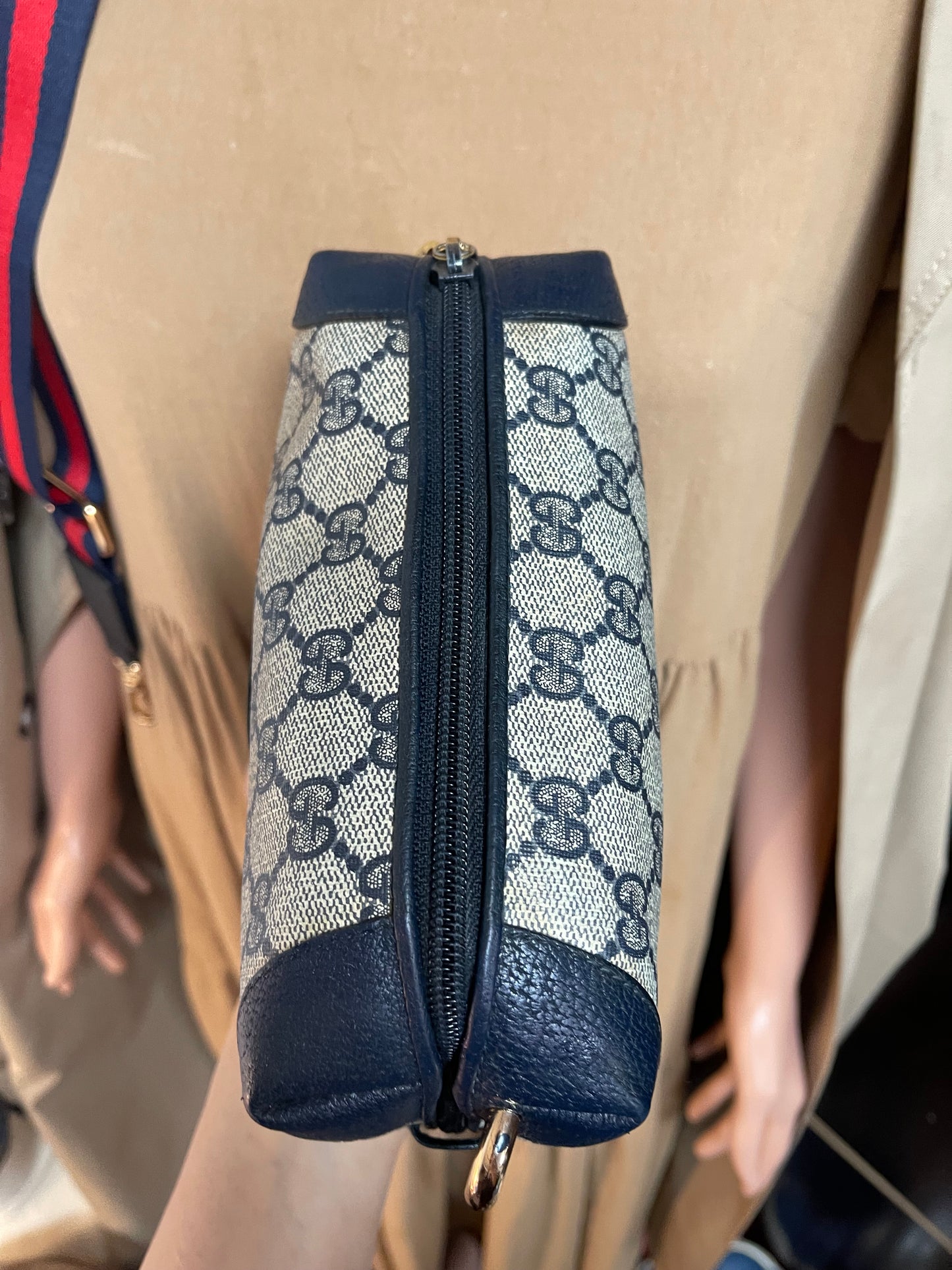 Authentic Gucci vintage crossbody bag