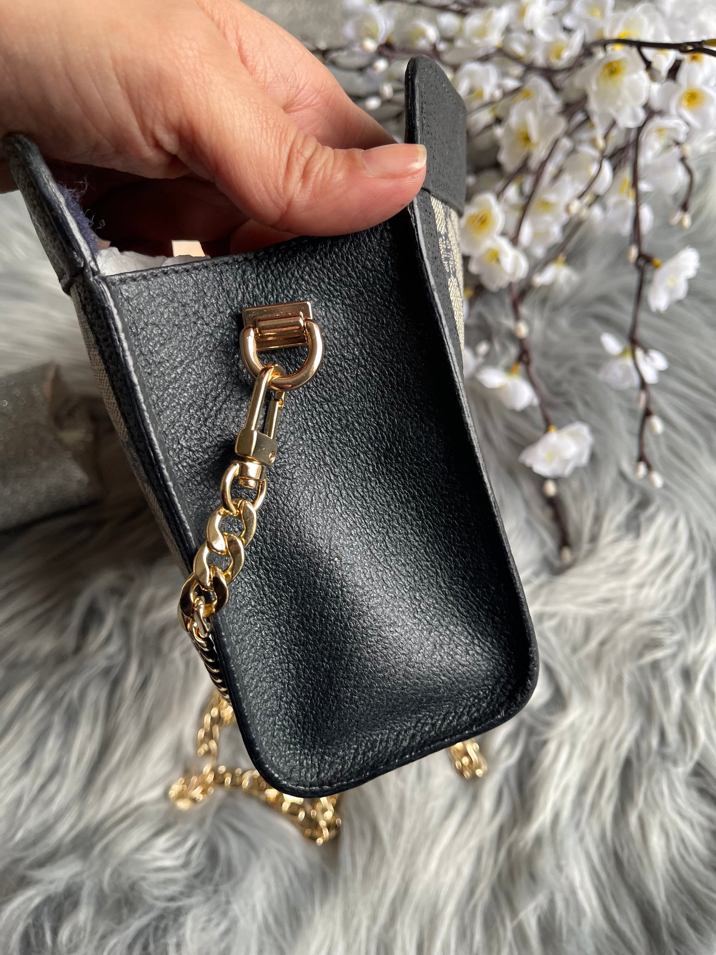 Authentic Gucci vintage crossbody bag