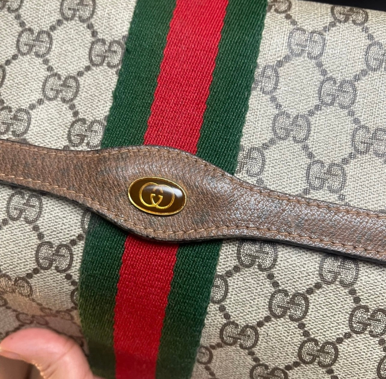 Authentic Gucci vintage crossbody bag