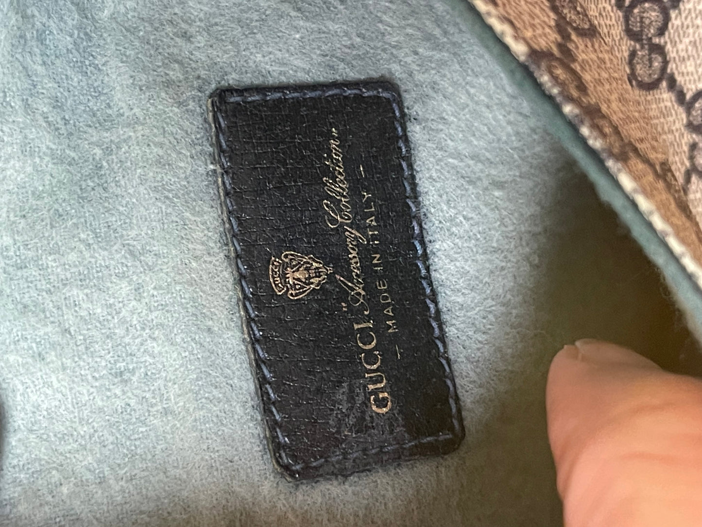 Authentic Gucci vintage web sherry line mini crossbody bag